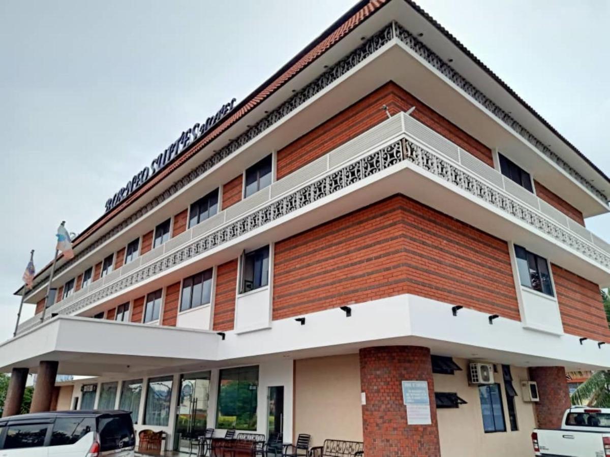 Super Oyo 90464 Borneo Suites Hotel Kota Kinabalu Kültér fotó