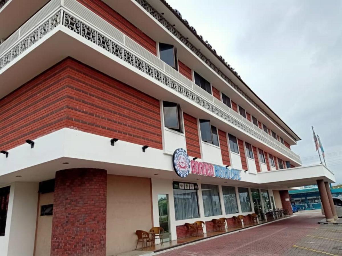 Super Oyo 90464 Borneo Suites Hotel Kota Kinabalu Kültér fotó