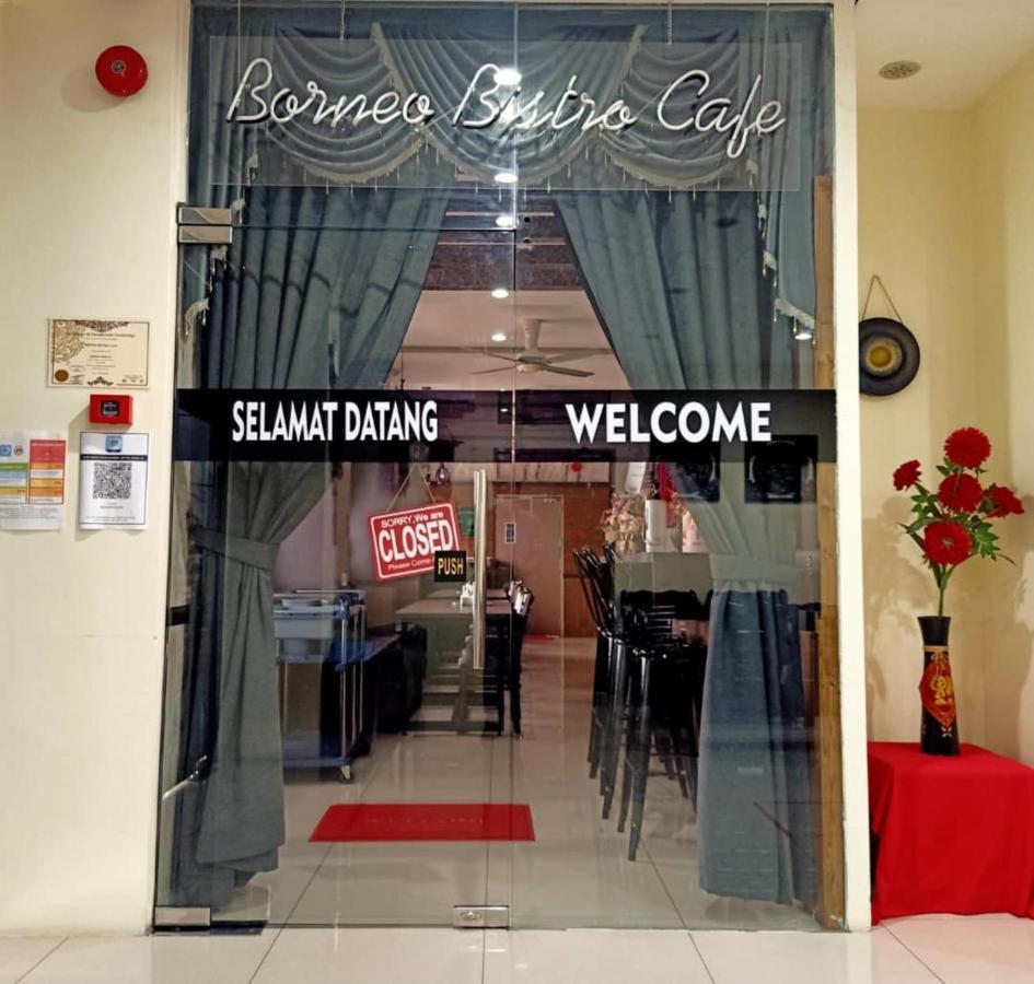 Super Oyo 90464 Borneo Suites Hotel Kota Kinabalu Kültér fotó