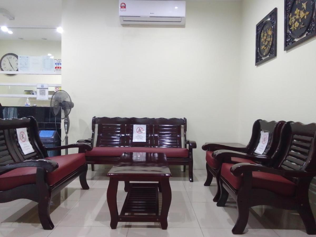 Super Oyo 90464 Borneo Suites Hotel Kota Kinabalu Kültér fotó